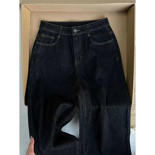 ג'ינס רחב בגזרה גבוהה