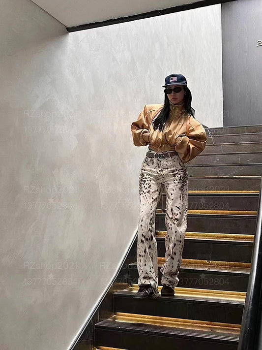 מכנסי ג’ינס רחבים מנומר