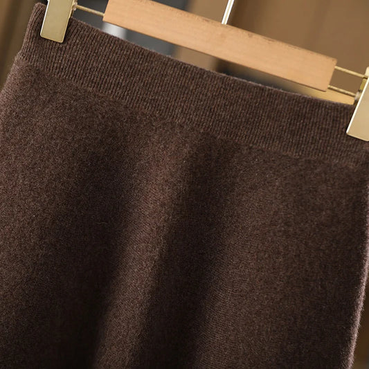 חצאית מיני סרוגה מצמר מרינו