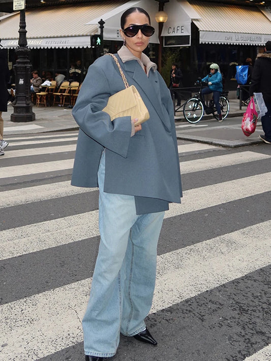 בלייזר אוברסייז עם כפתורים מוסתרים