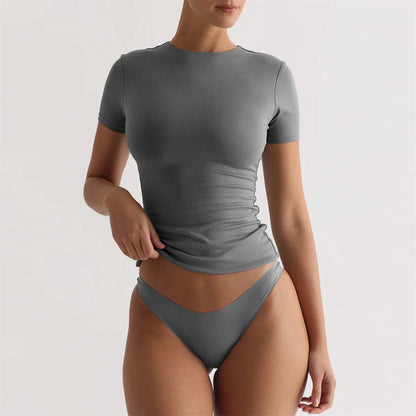 טי שירט  צמודה SLIM