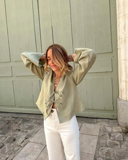 חולצת פשתן מכופתרת